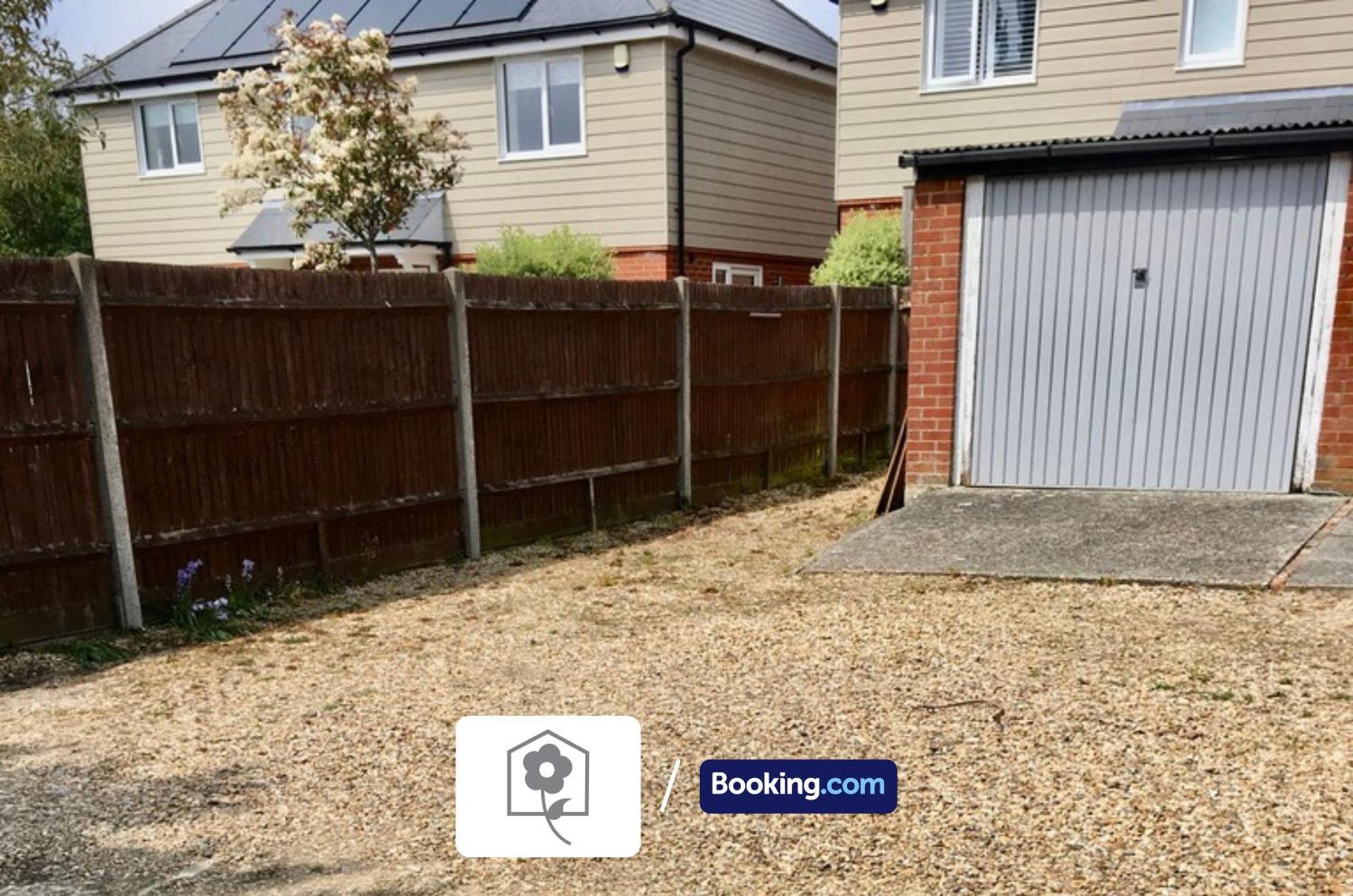 Netley Village Apartment By Your Stay Solutions Short Lets & Serviced Accommodation Netley Southampton With Free Wi-Fi Hamble-le-Rice Esterno foto
